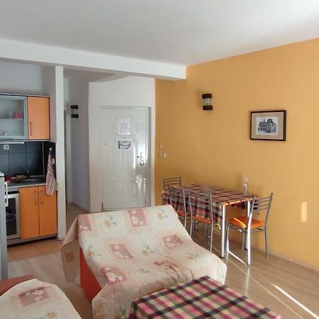 Apartments Vela - Pestani, Ohrid Esterno foto
