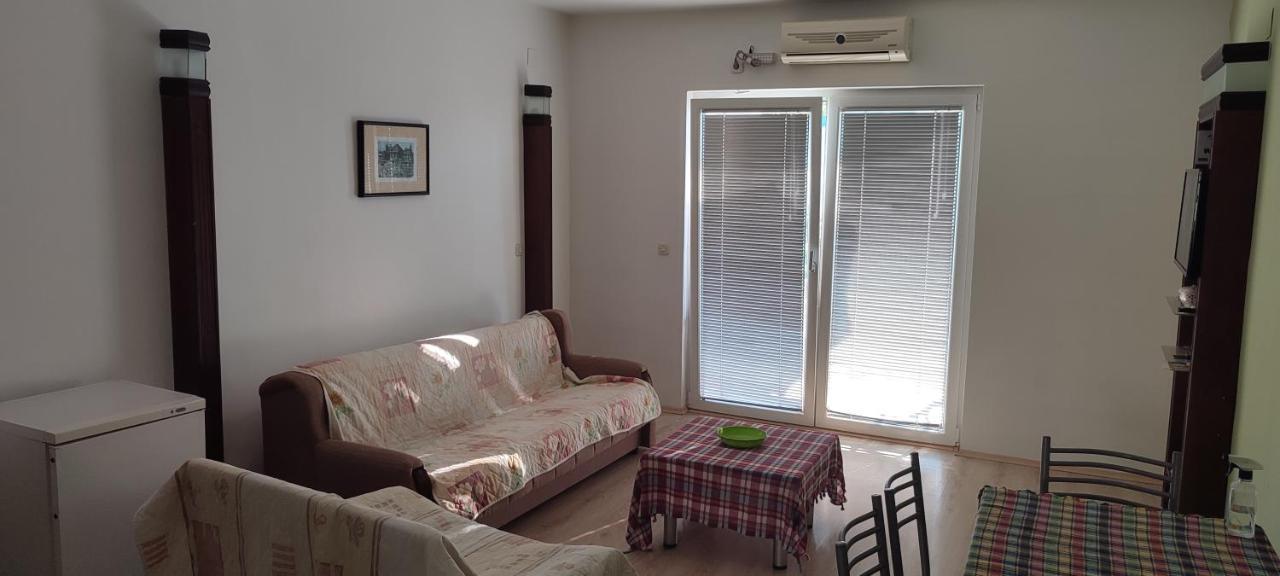 Apartments Vela - Pestani, Ohrid Esterno foto