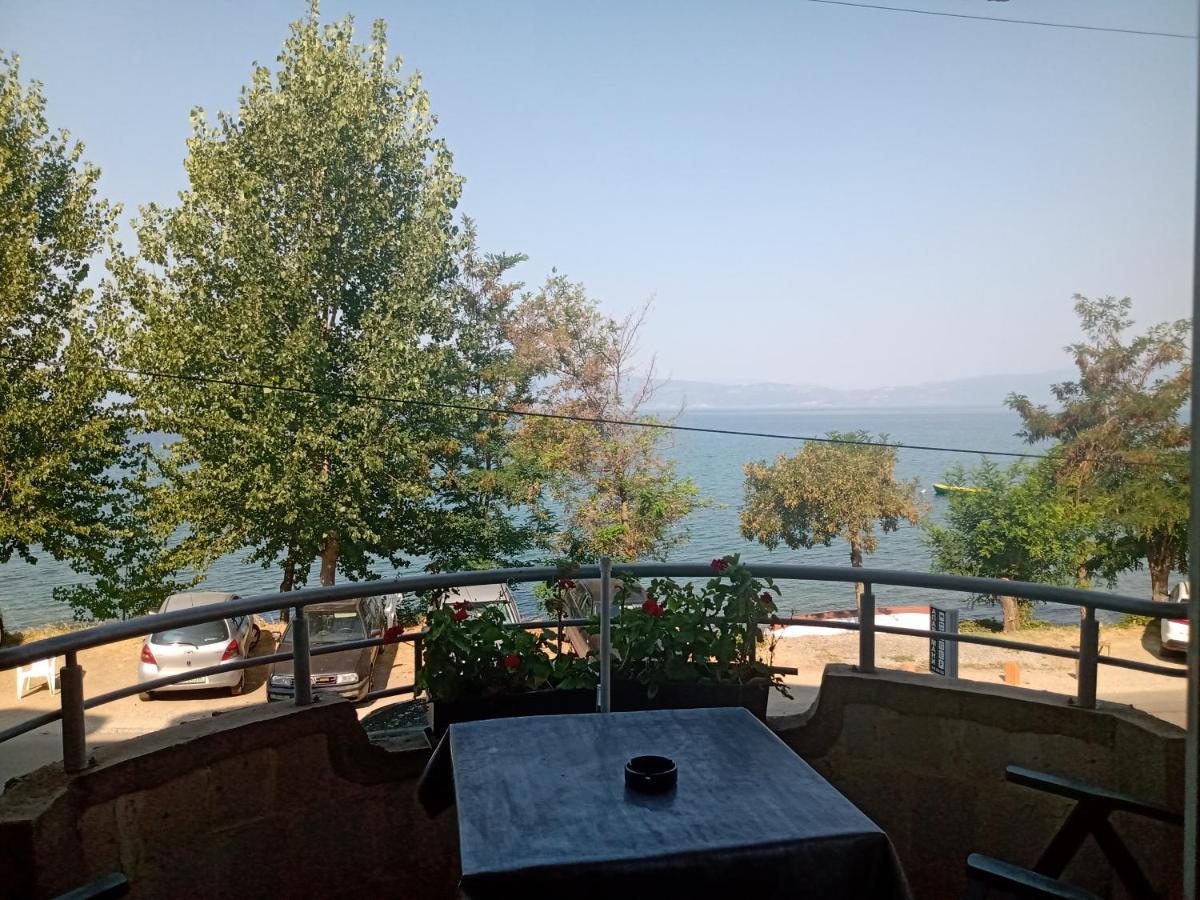 Apartments Vela - Pestani, Ohrid Esterno foto