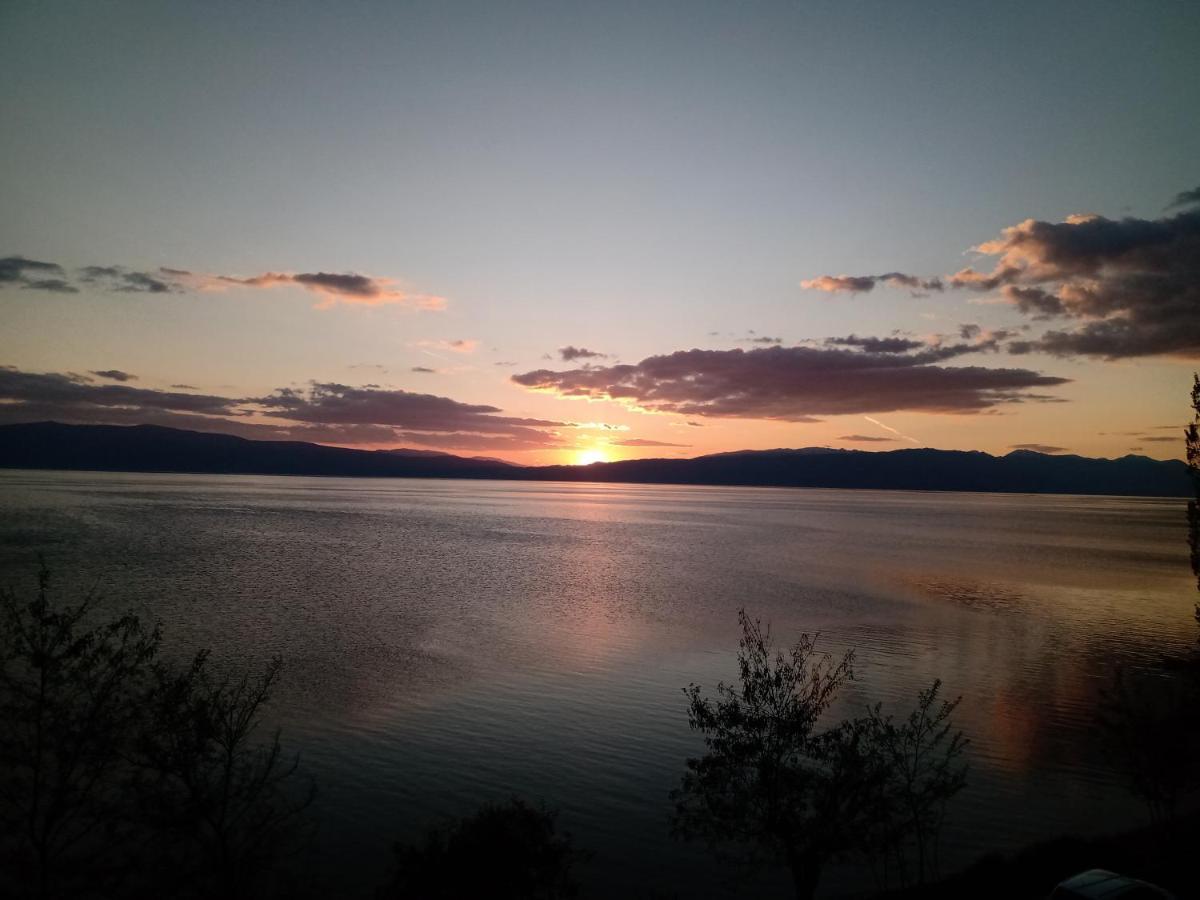 Apartments Vela - Pestani, Ohrid Esterno foto