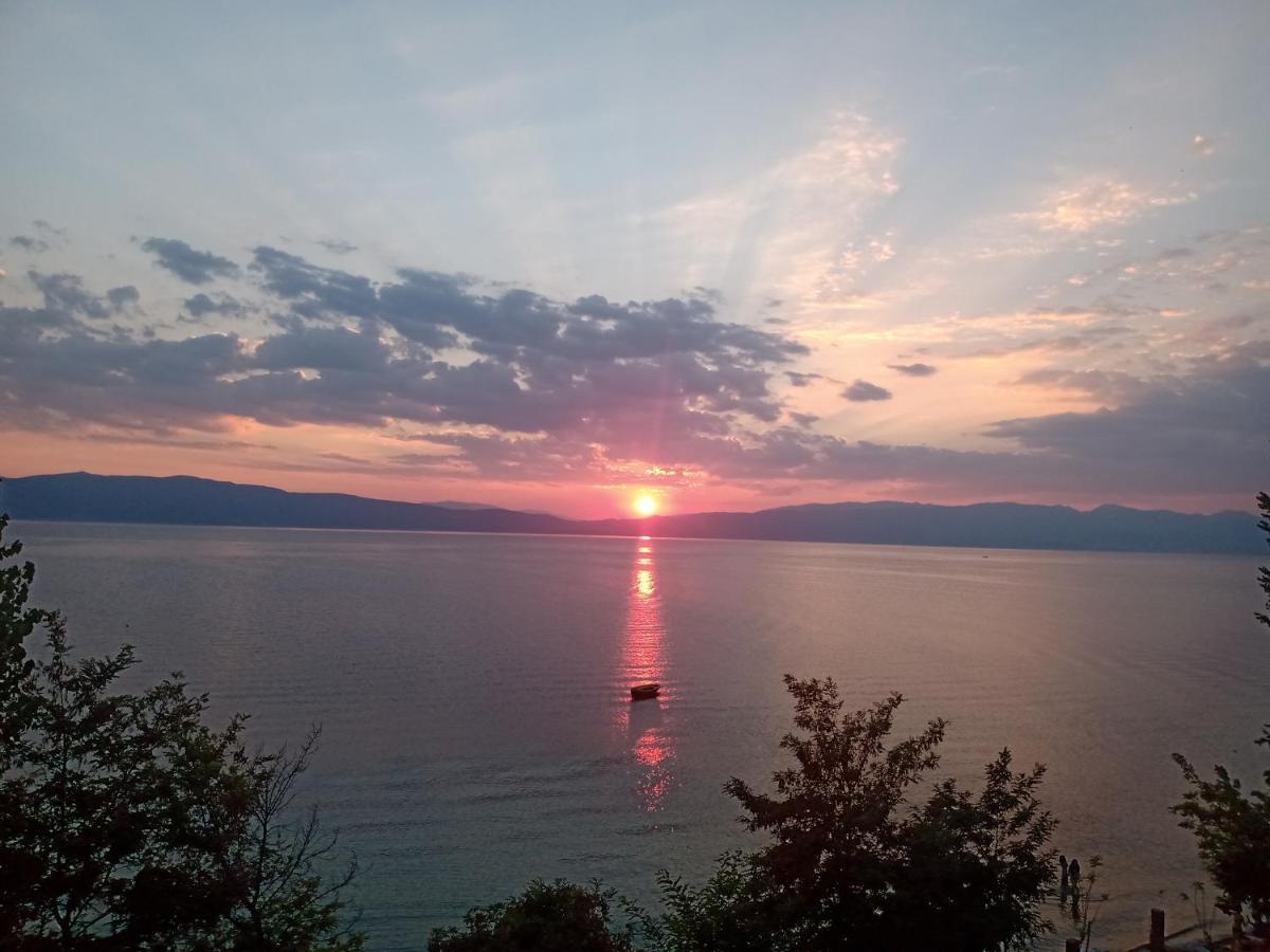 Apartments Vela - Pestani, Ohrid Esterno foto